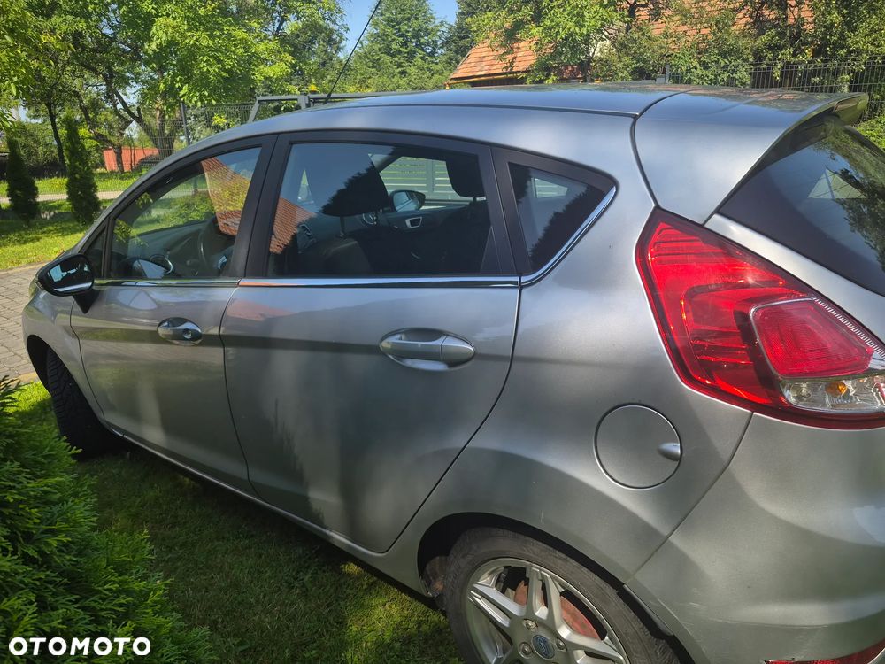 Ford Fiesta - 4
