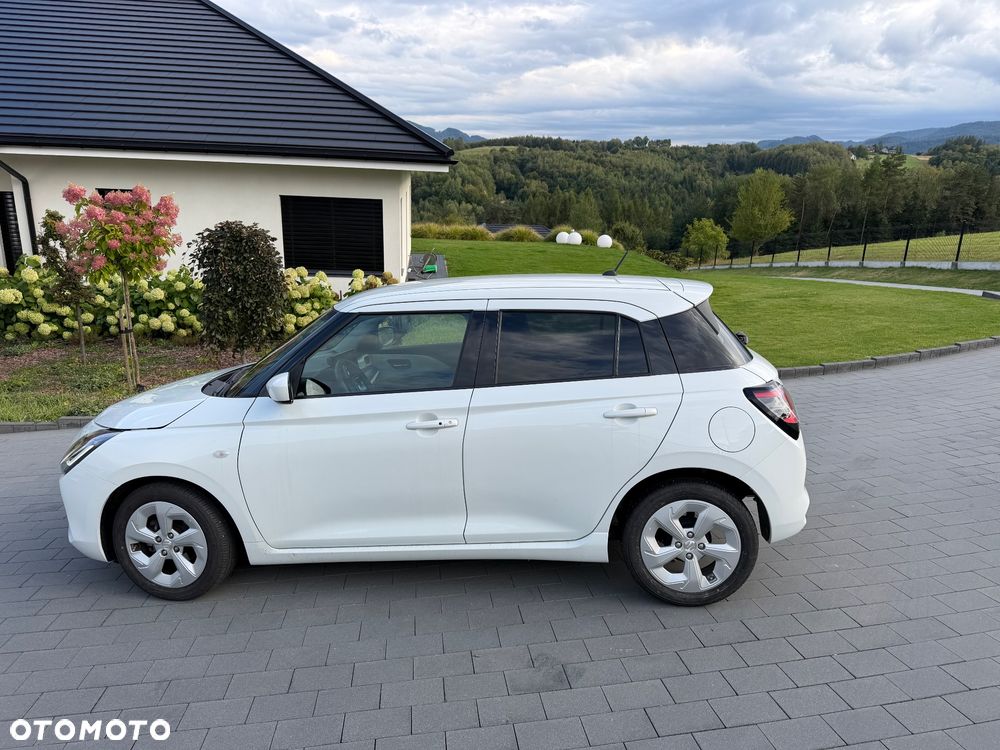 Suzuki Swift 1.2 Dualjet SHVS Premium Plus CVT - 20