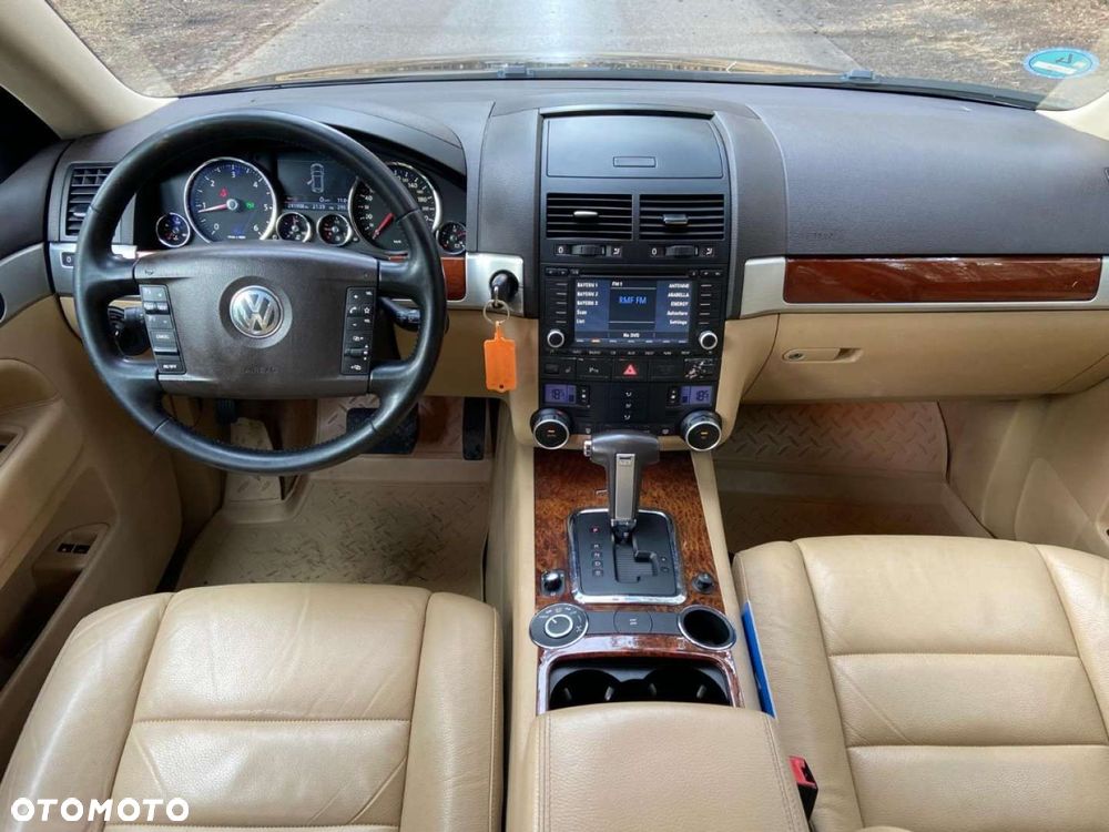 Volkswagen Touareg - 10