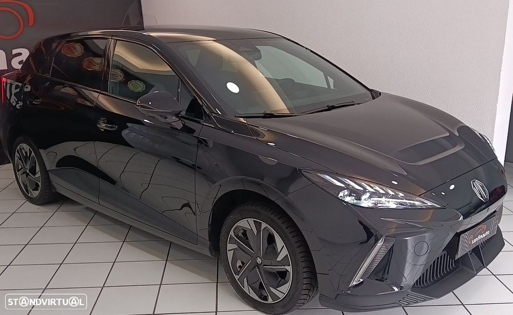 MG MG4 64 kWh Luxury - 6