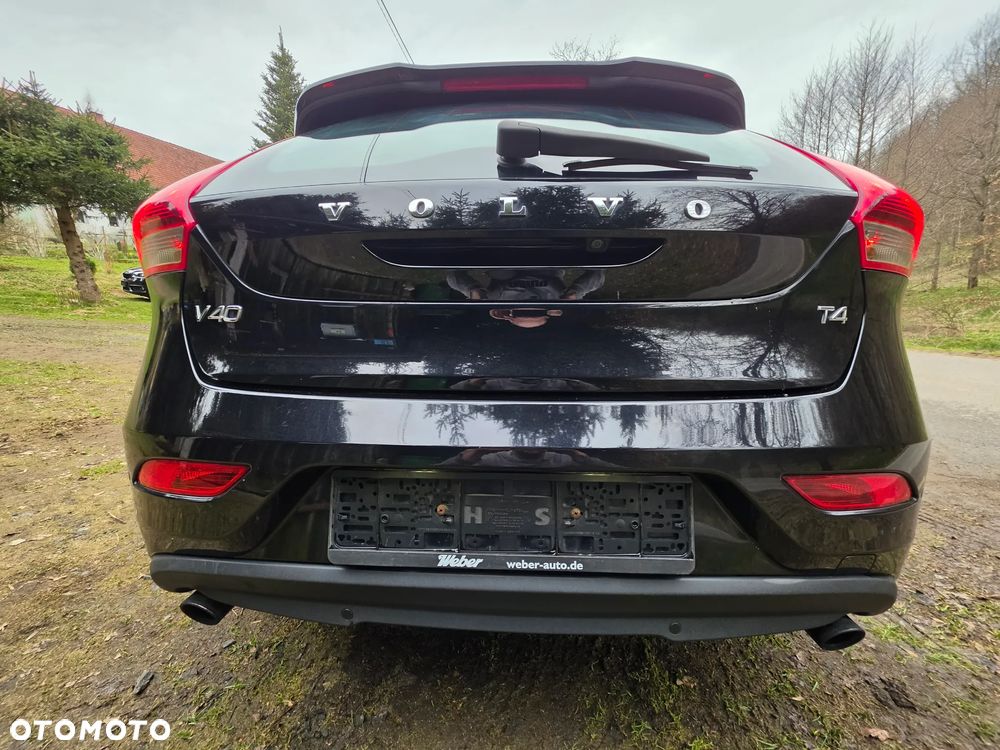 Volvo V40 T4 Momentum - 11