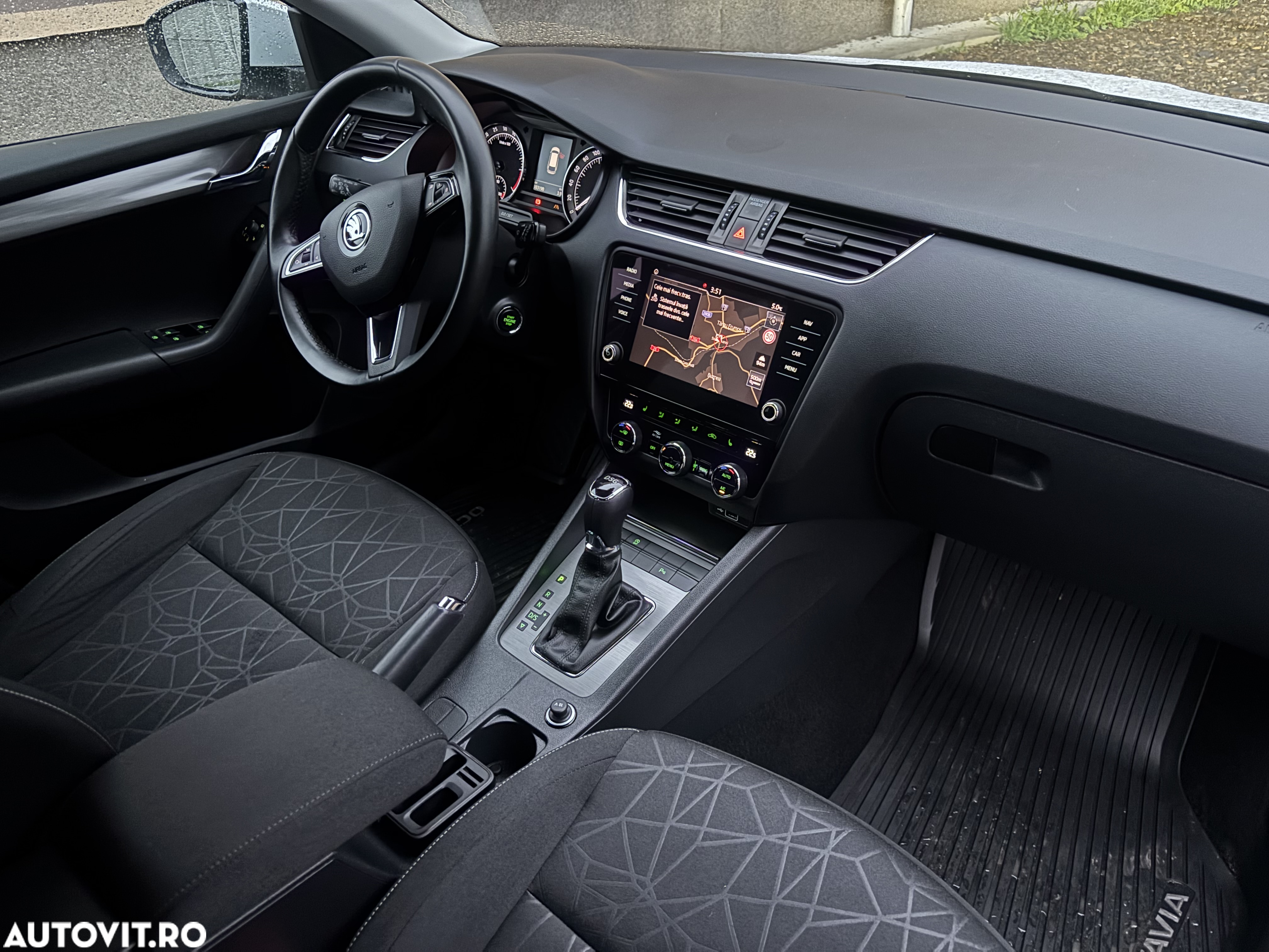 Skoda Octavia 2.0 TDI DSG Clever - 10