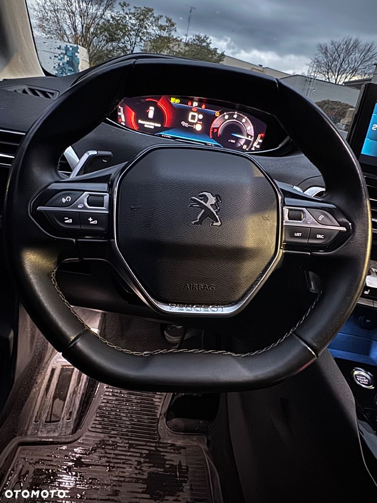 Peugeot 3008 1.2 PureTech Road Trip S&S EAT8 - 16