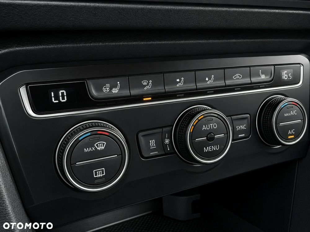 Volkswagen Tiguan - 13