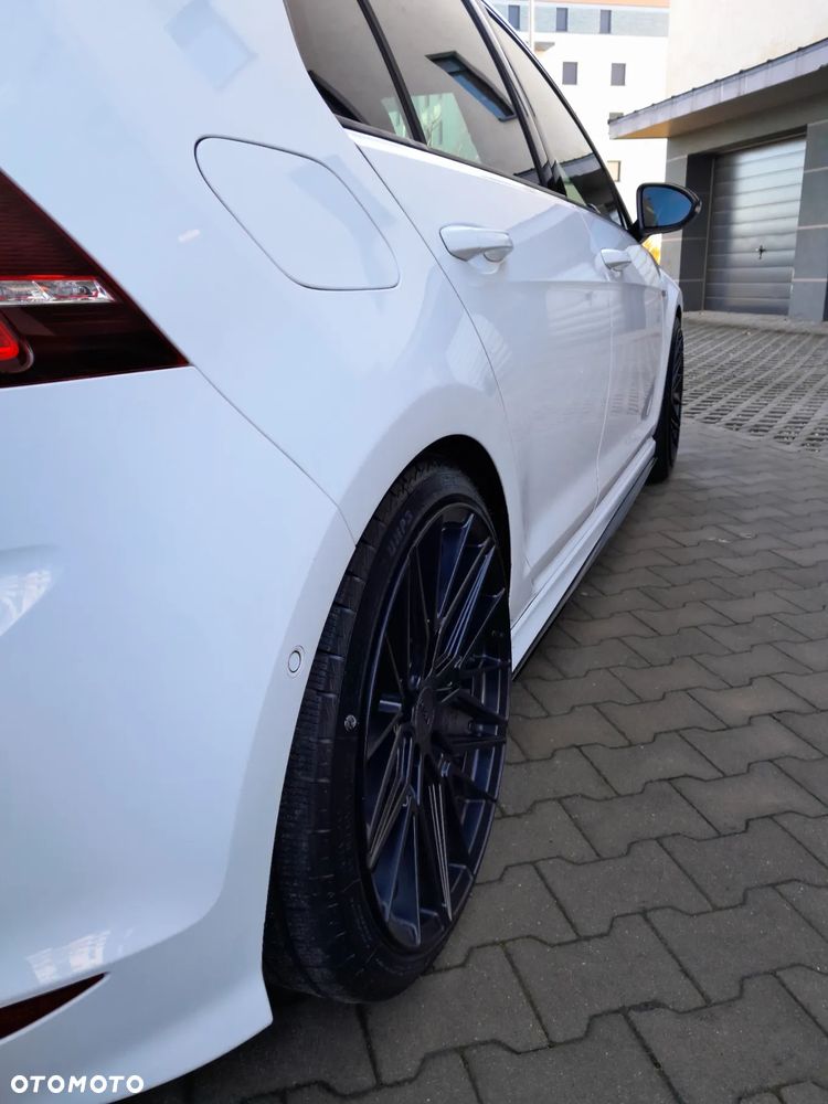 Volkswagen Golf 2.0 TDI BlueMotion Technology Cup - 18