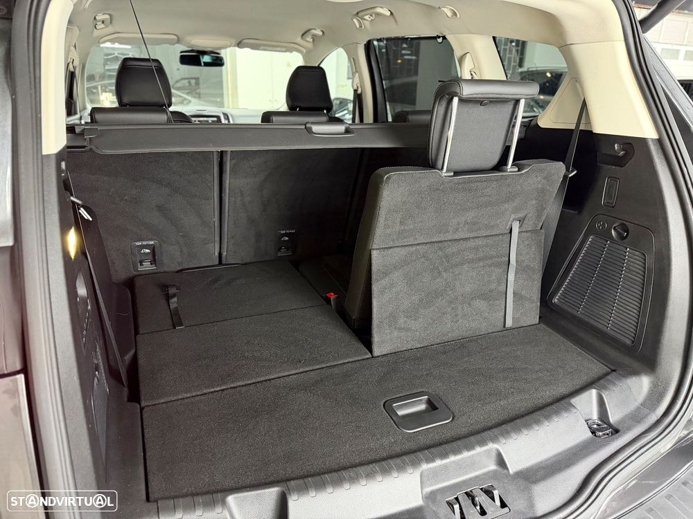 Ford S-Max 2.0 TDCi Titanium - 22