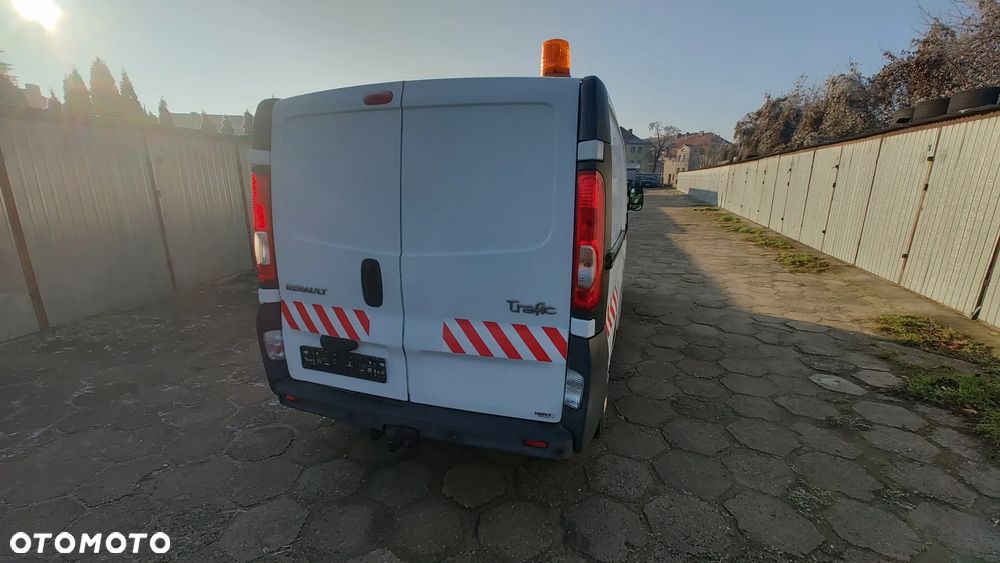 Renault Trafic - 16