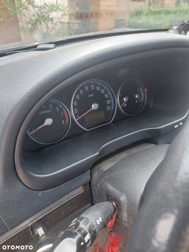 Hyundai Santa Fe 2.7 V6 2WD GLS - 11