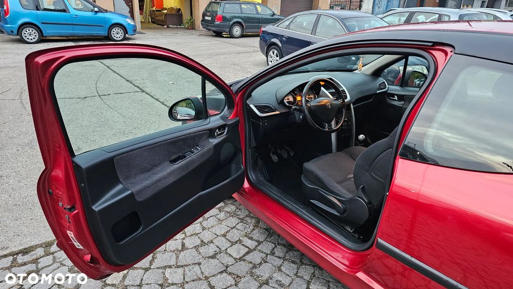 Peugeot 207 1.6 HDi 16V Trendy - 10