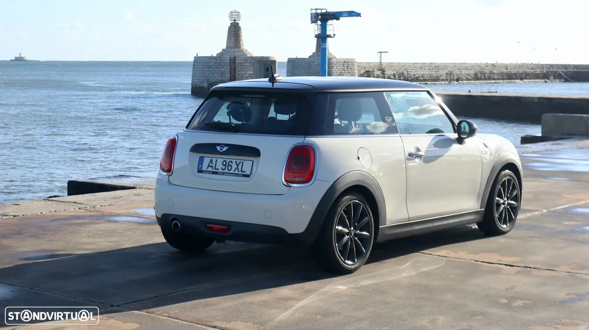 MINI 3 Portas Cooper D Aut. - 13
