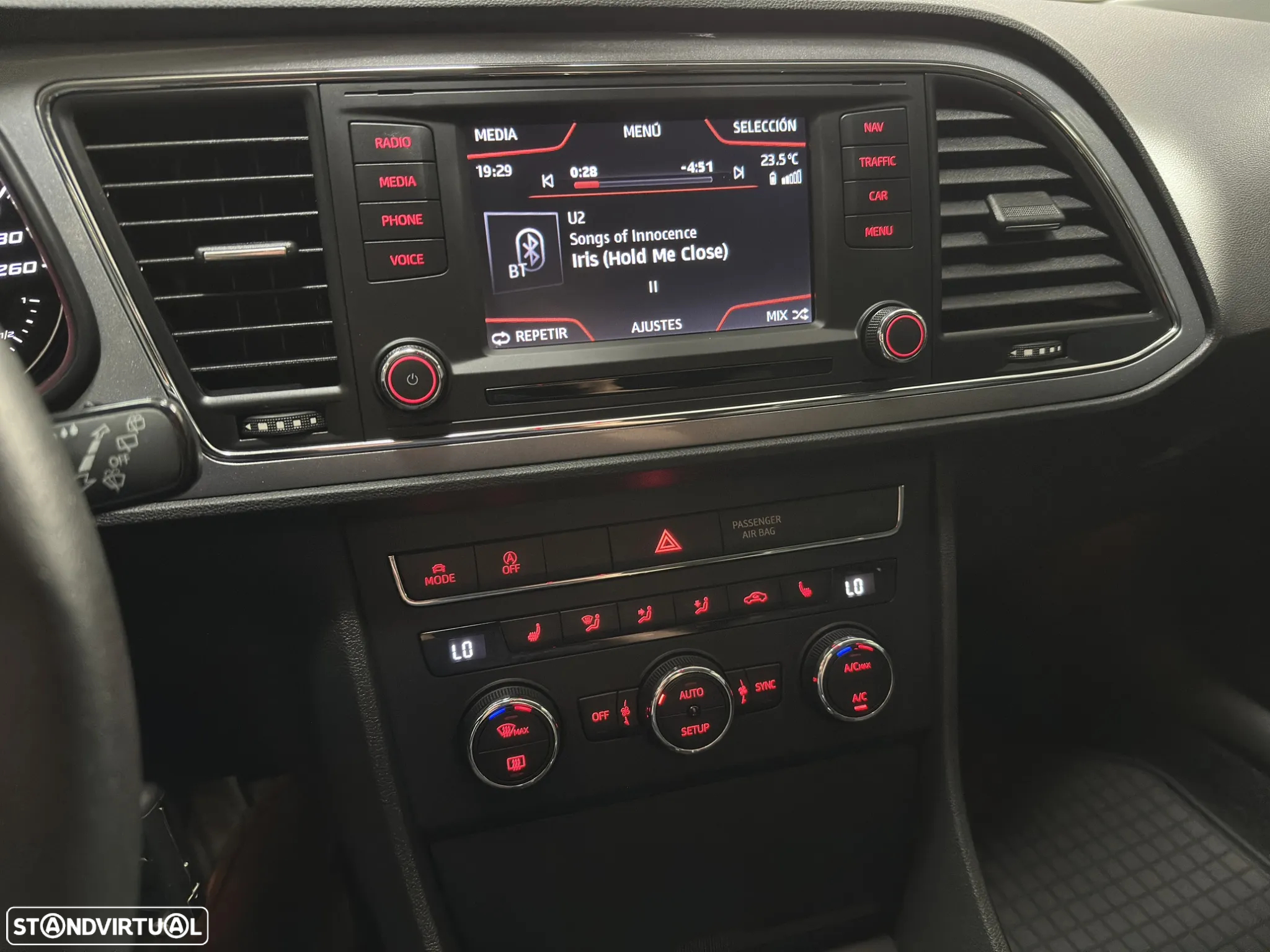 SEAT Leon 2.0 TDI DPF FR - 38