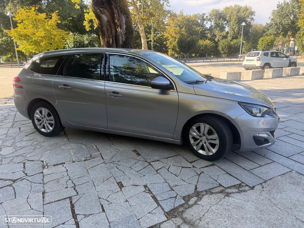 Peugeot 308 - 3