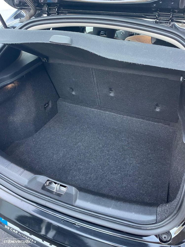 Volvo V40 2.0 D2 Kinetic Eco - 21