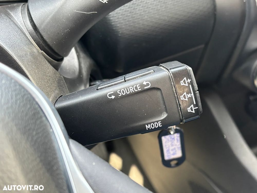 Renault Clio E-TECH 140 BUSINESS EDITION - 30