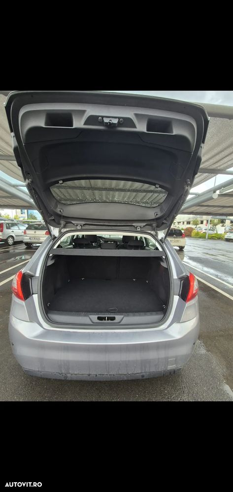 Peugeot 308 1.2 L PureTech Access - 11