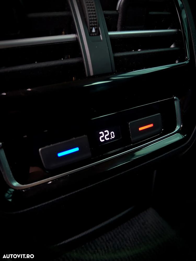 Volkswagen Passat Variant 2.0 TDI SCR DSG Comfortline - 14