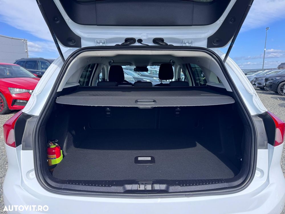 Ford Focus 1.5 EcoBlue Start-Stopp-System COOL&CONNECT - 8