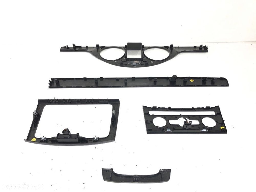 LISTWY DEKOR KONSOLI - 315.00 PLN - VW PASSAT B7 Variant (365) 2010 - 2015 1.8 TSI 118 kW [160 KM] - 2