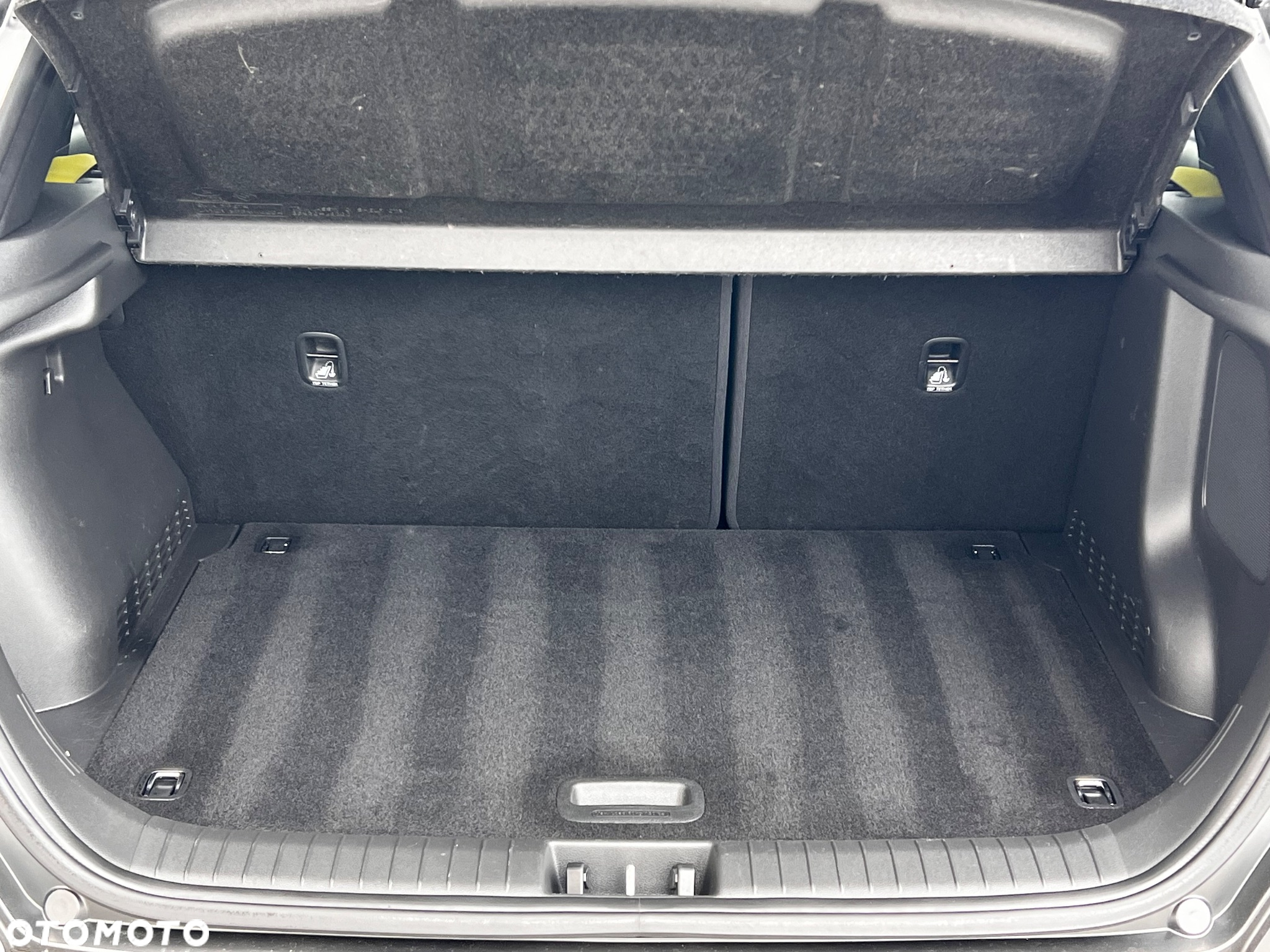Hyundai Kona 1.6 T-GDI DCT 4WD Unique - 14