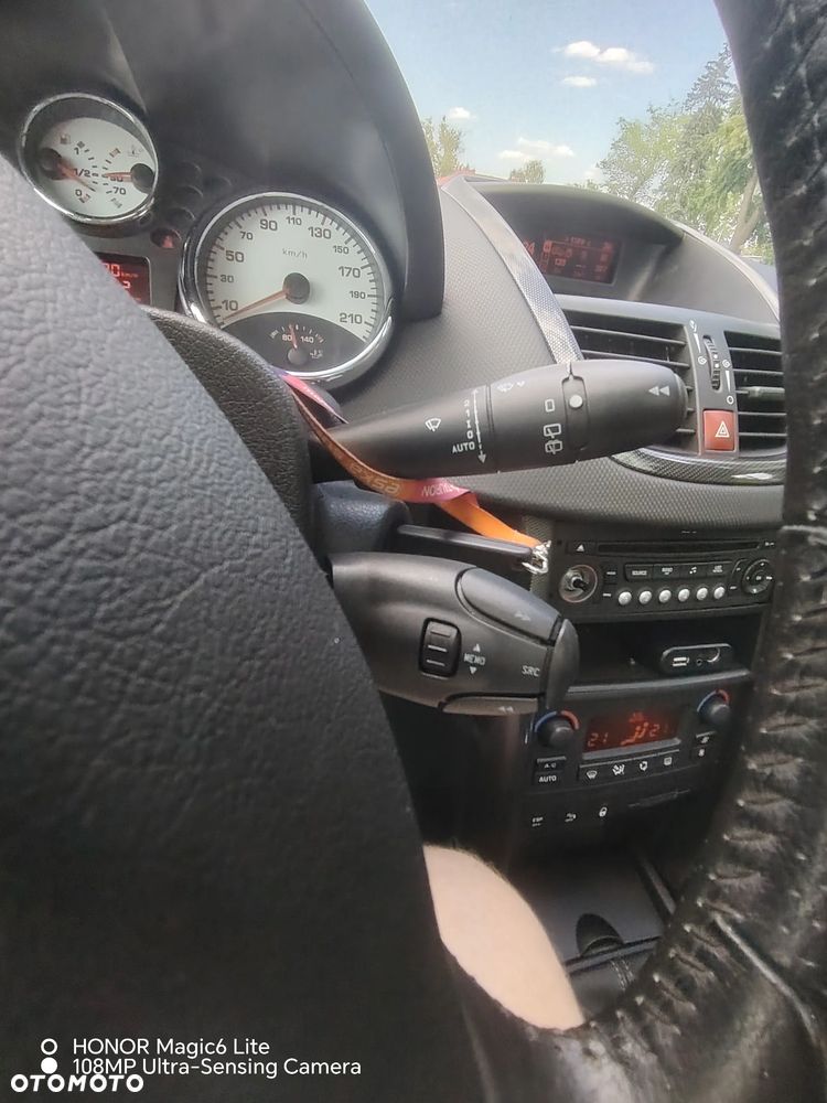 Peugeot 207 150 Turbo Sport - 21