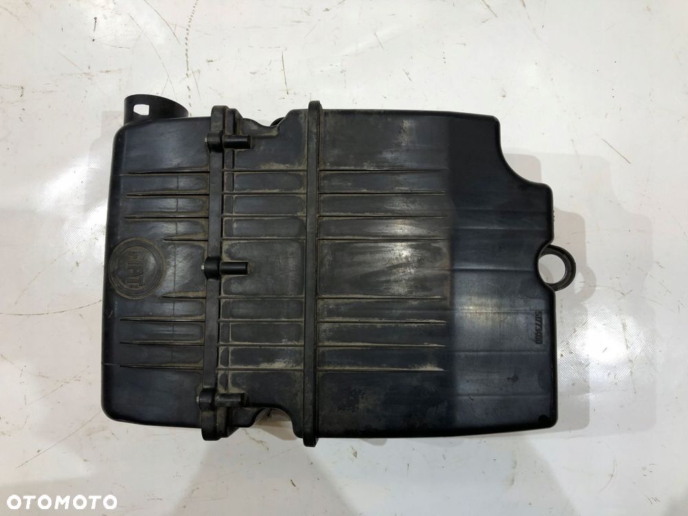 fiat grande punto obudowa filtra powietrza 1.2i - 1