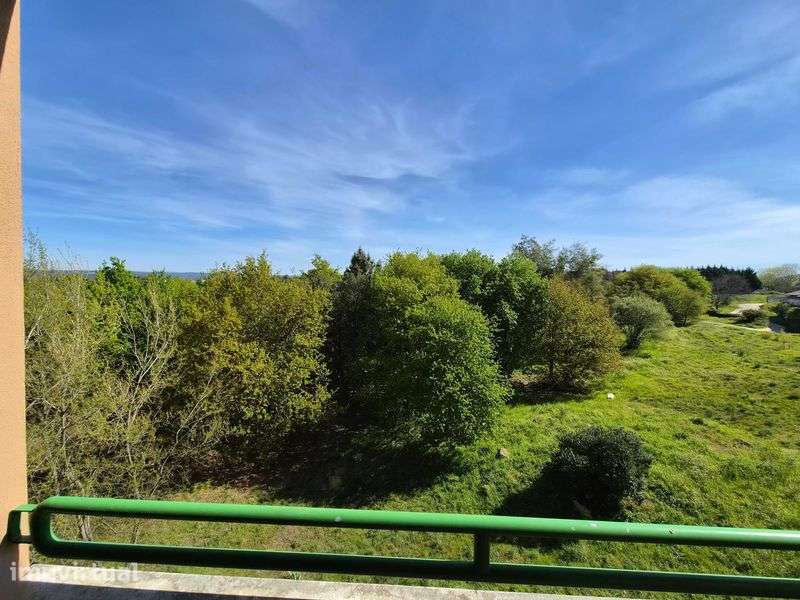 Apartamento T4 no Bairro Quinta de Santa Eugénia (Viseu) - Grande imagem: 4/12