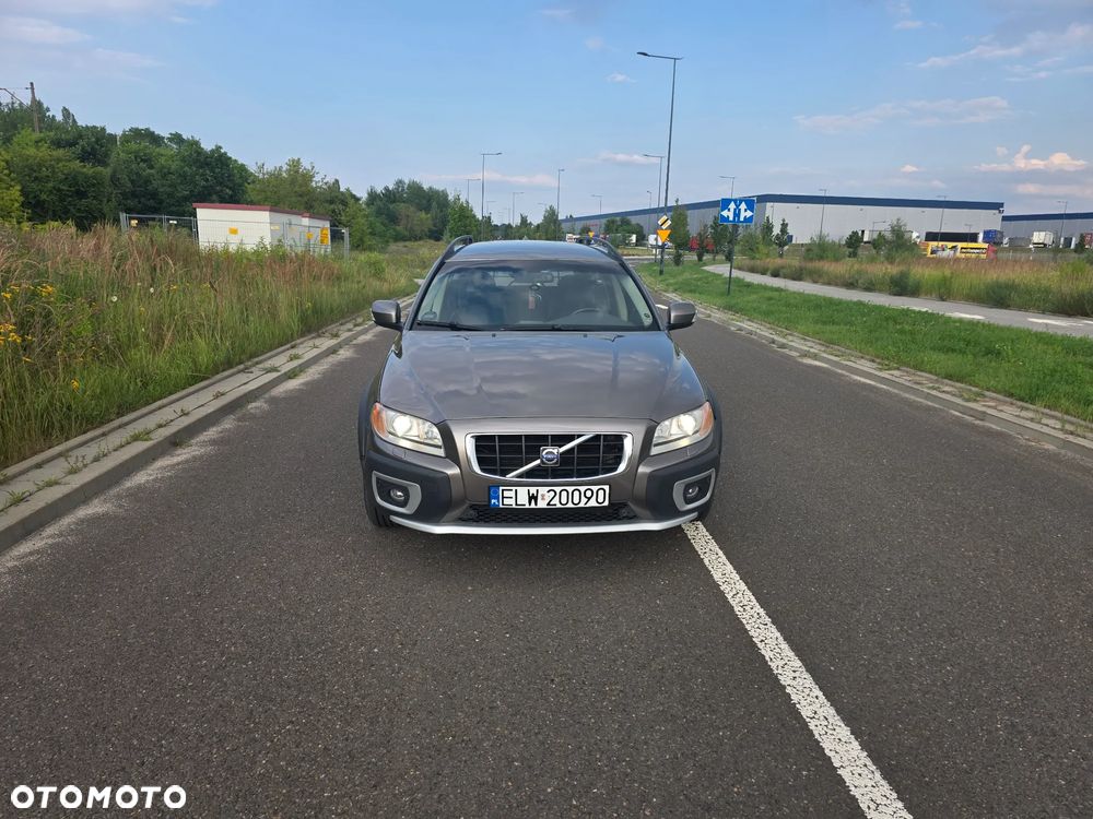 Volvo XC 70 3.2 AWD Momentum - 3