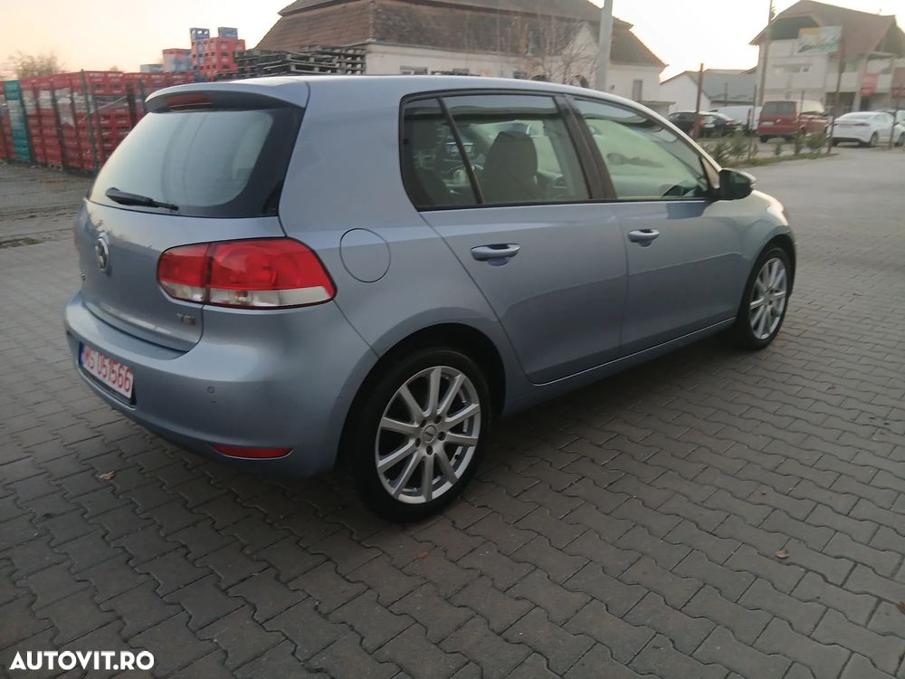 Volkswagen Golf - 4