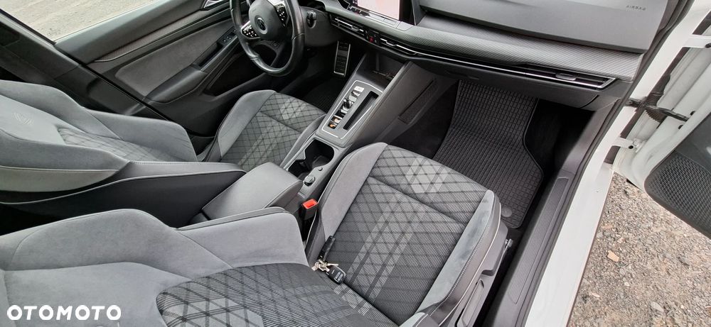 Volkswagen Golf 2.0 TDI SCR DSG R-Line - 22