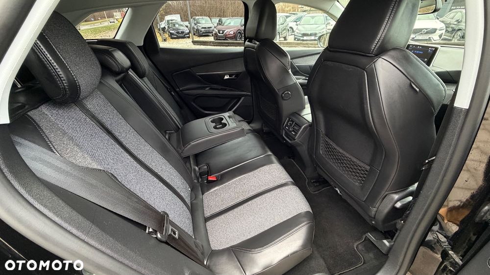 Peugeot 3008 1.2 PureTech Allure - 18