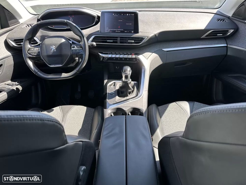 Peugeot 3008 1.2 PureTech Allure Pack - 29