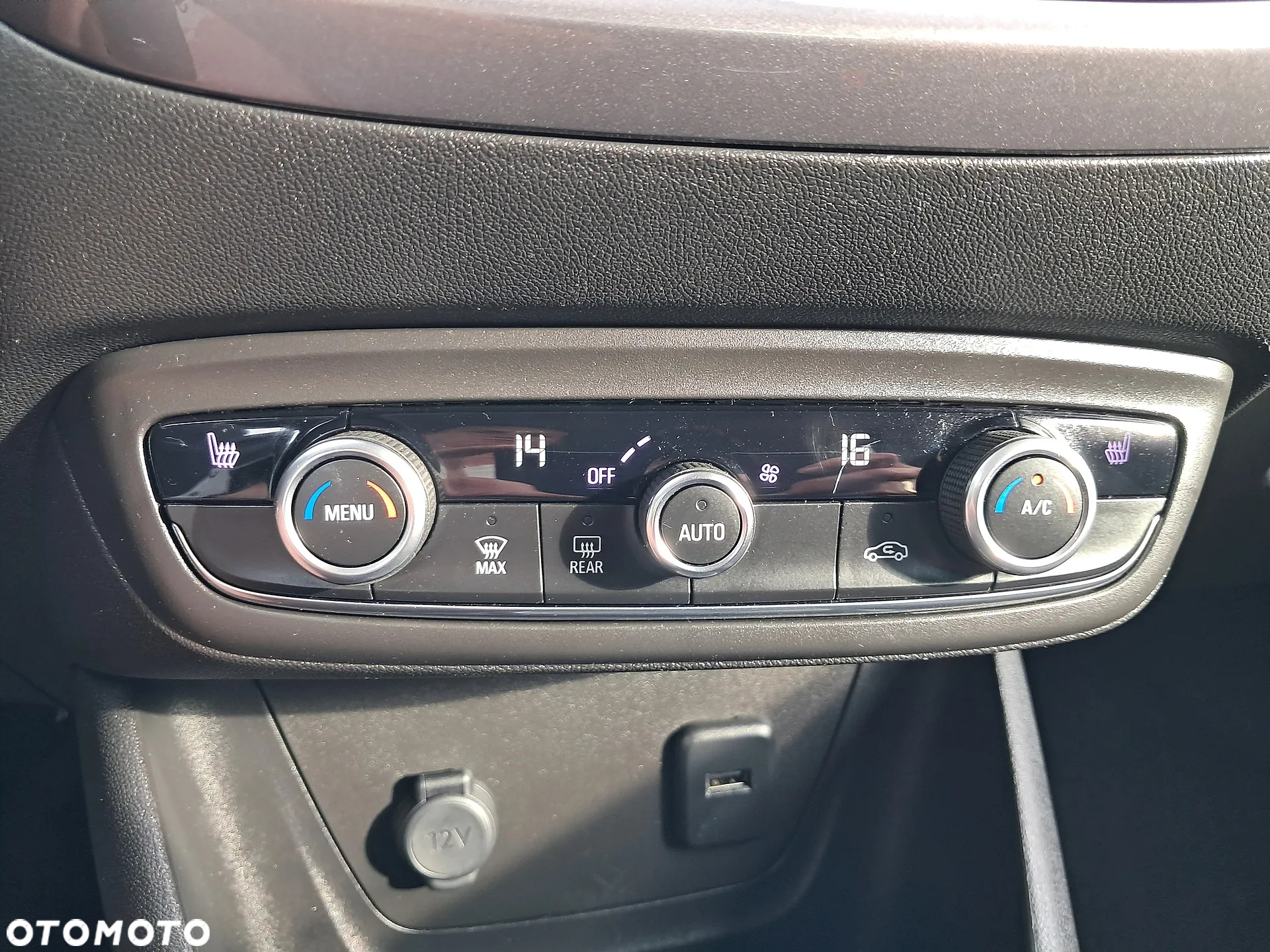 Opel Crossland X - 25