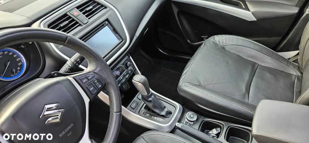 Suzuki SX4 S-Cross 1.6 VVT CVT 4x4 limited - 32