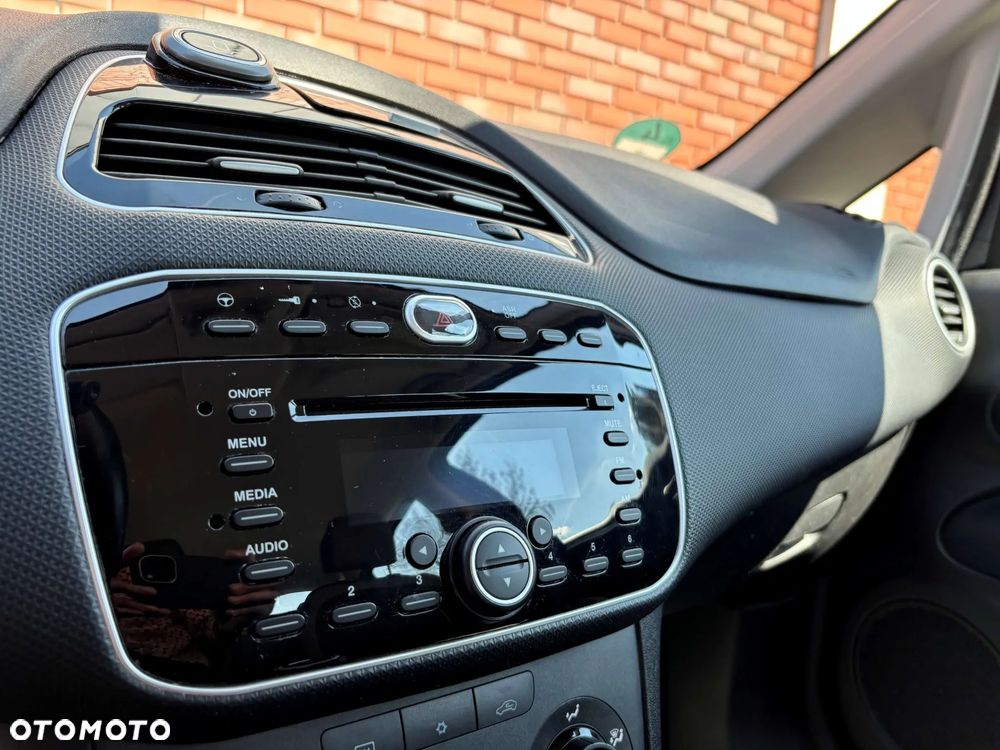 Fiat Punto 2012 - 24