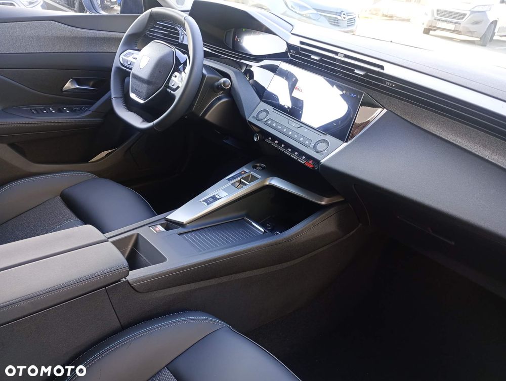 Peugeot 308 1.5 BlueHDi Allure S&S EAT8 - 21