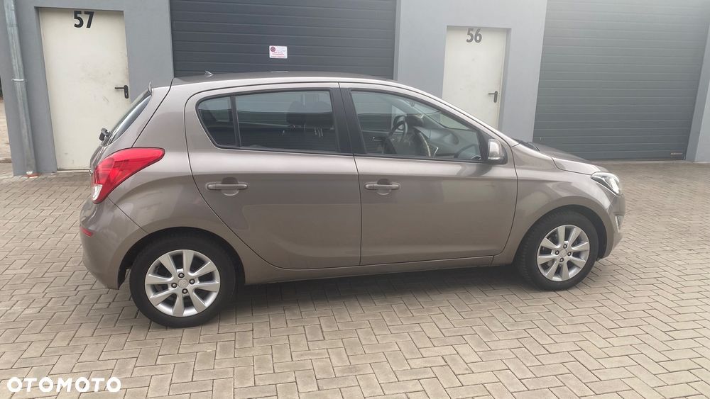 Hyundai i20 - 2