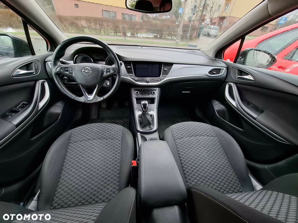 Opel Astra 1.4 T Enjoy - 9