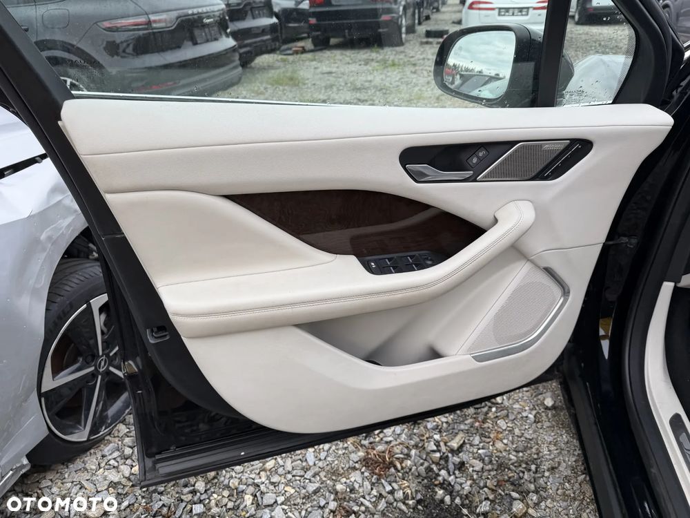 Jaguar I-Pace EV400 AWD R-DYNAMIC HSE - 11