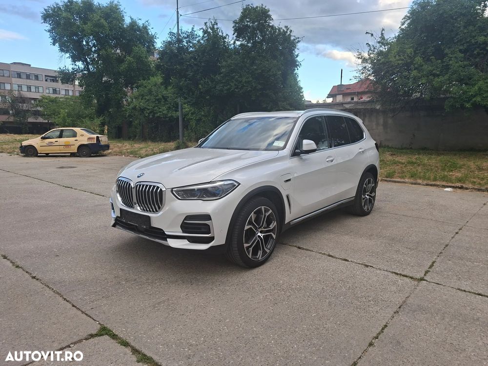 BMW X5 xDrive45e - 1