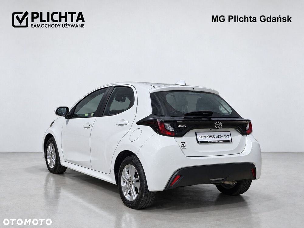 Toyota Yaris 2024 photo 3