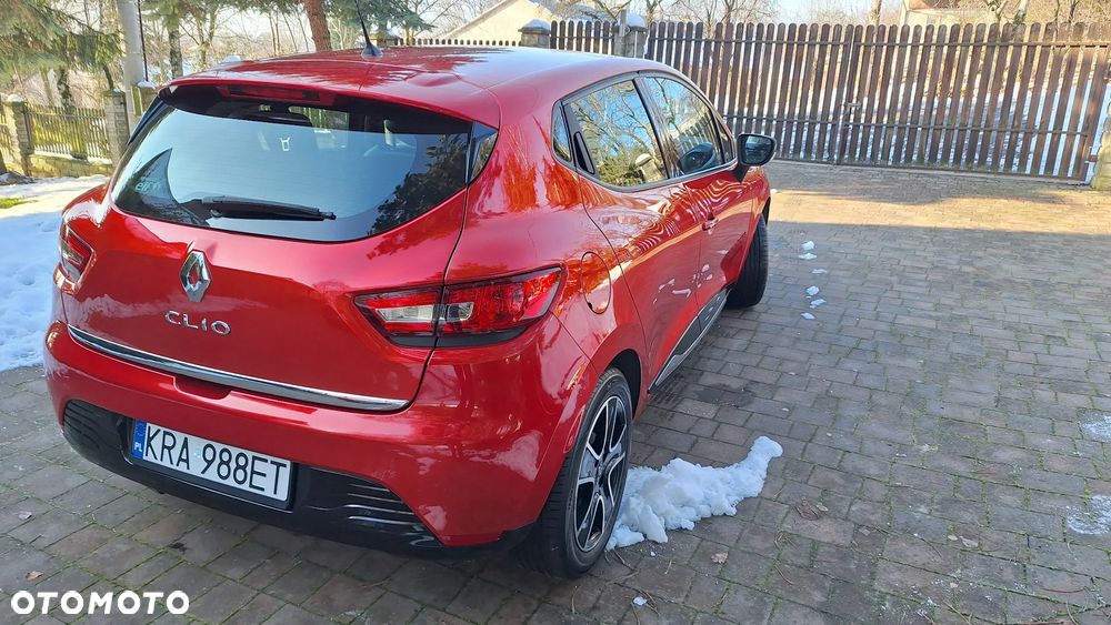 Renault Clio 1.2 16V 75 Life - 19