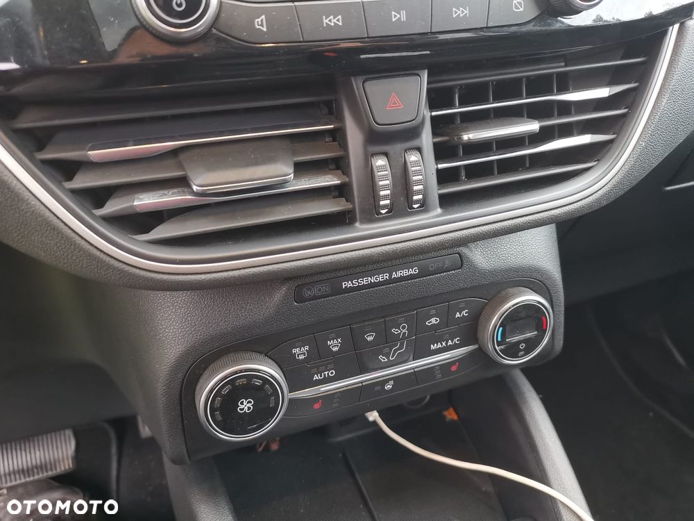 Ford Escape - 11