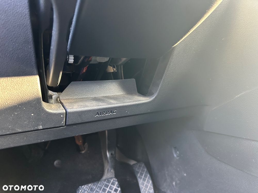 Volkswagen Golf - 21