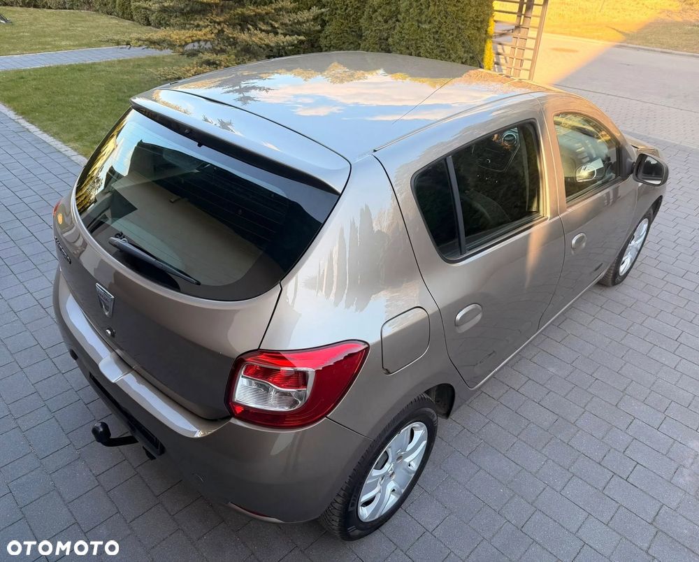 Dacia Sandero 1.2 16V Laureate - 12