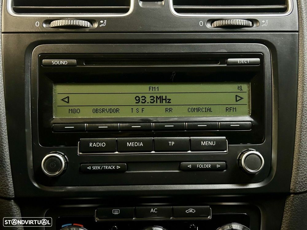 VW Golf 1.6 TDi Confortline - 16