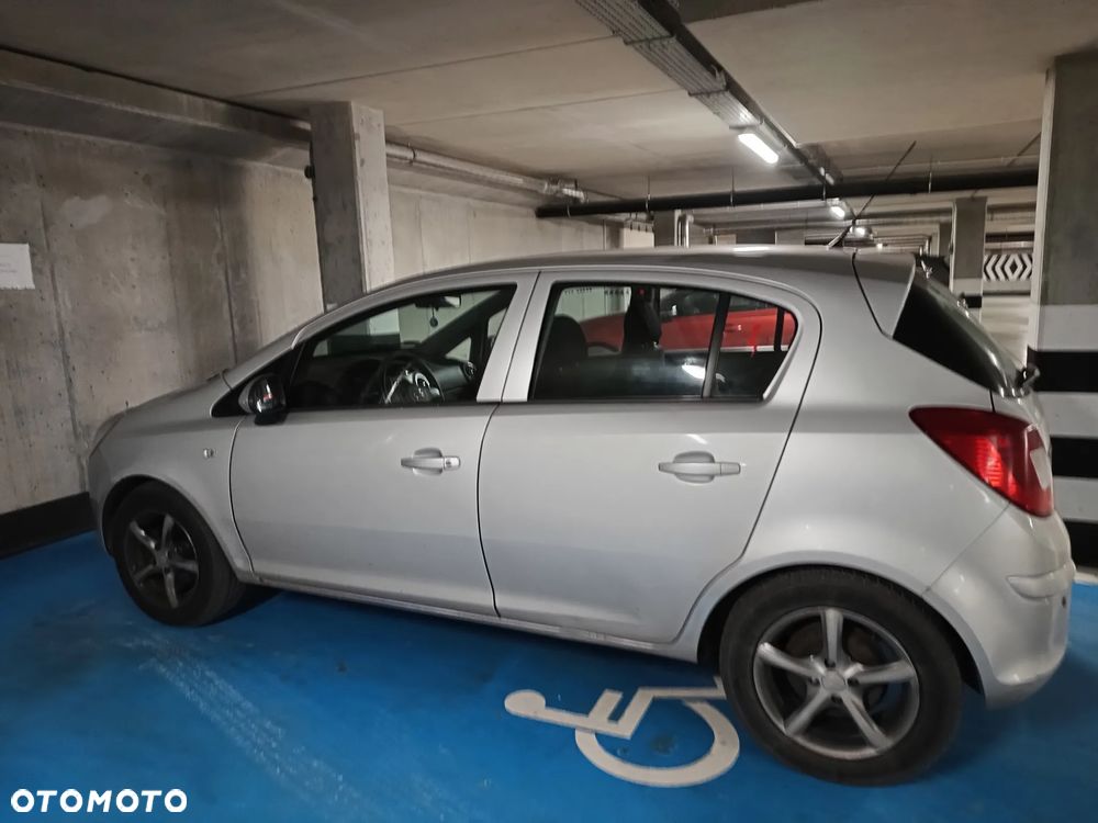 Opel Corsa 1.2 16V Enjoy - 1