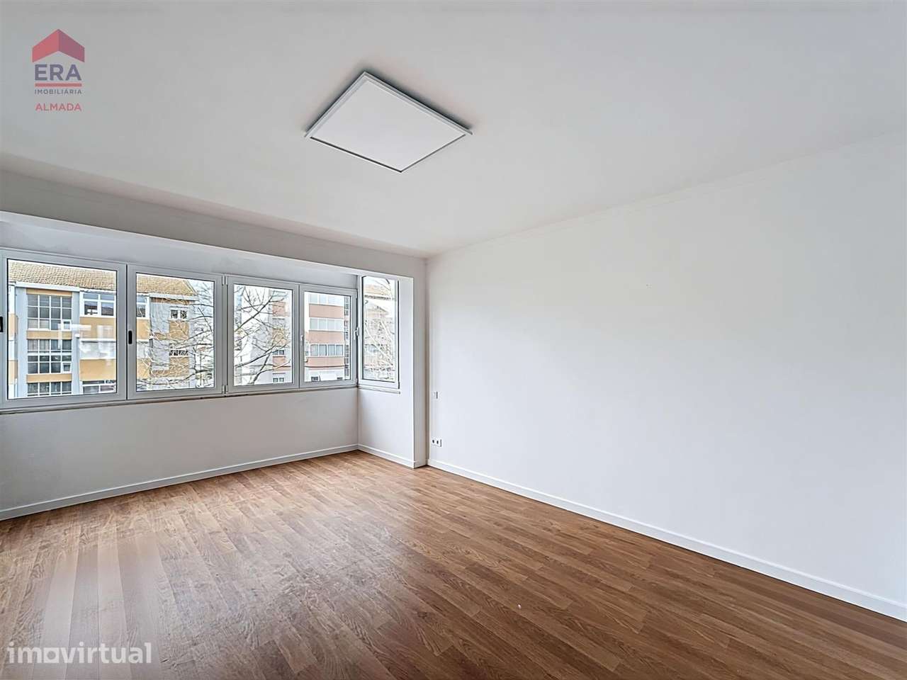 T2 totalmente remodelado -  Almada - Grande imagem: 2/14