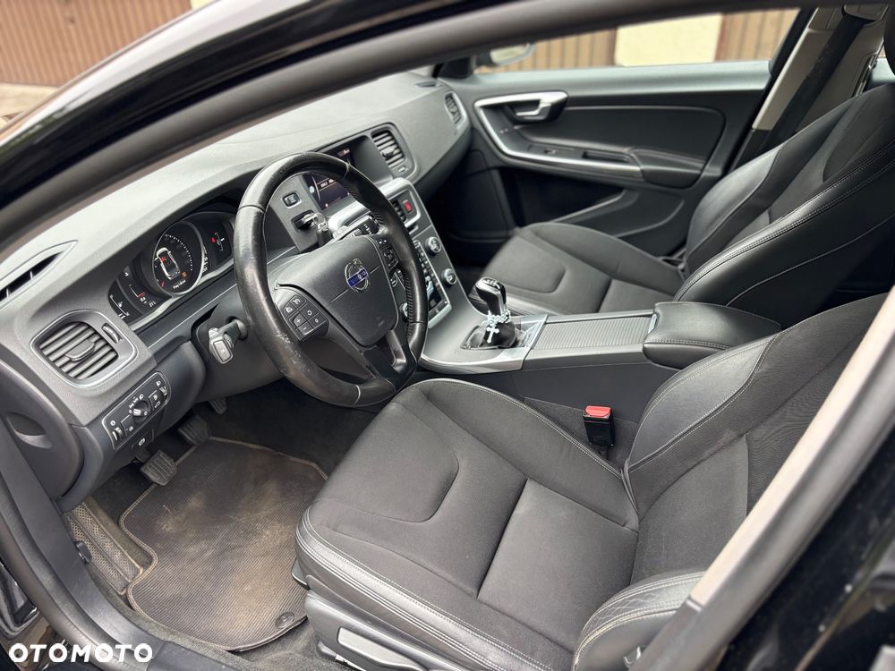 Volvo S60 D3 Drive-E Momentum - 7