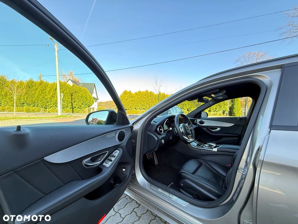 Mercedes-Benz Klasa C 180 T 9G-TRONIC AMG Line - 13
