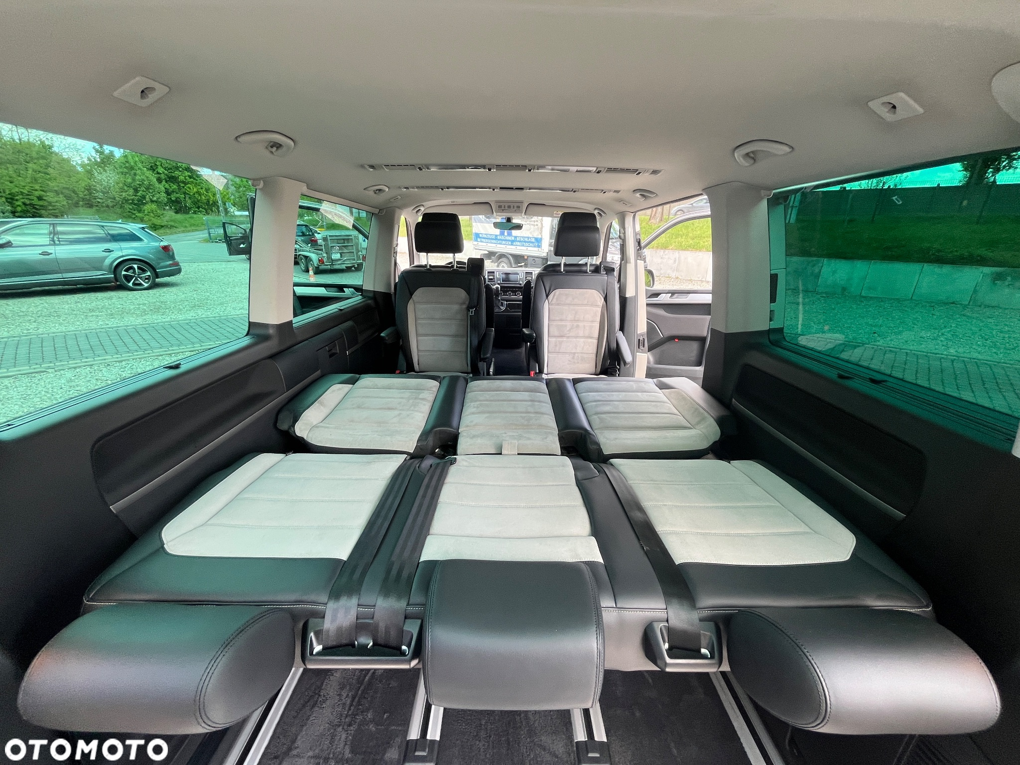 Volkswagen Multivan 2.0 BiTDI L1 Generation SIX 4Motion DSG - 29